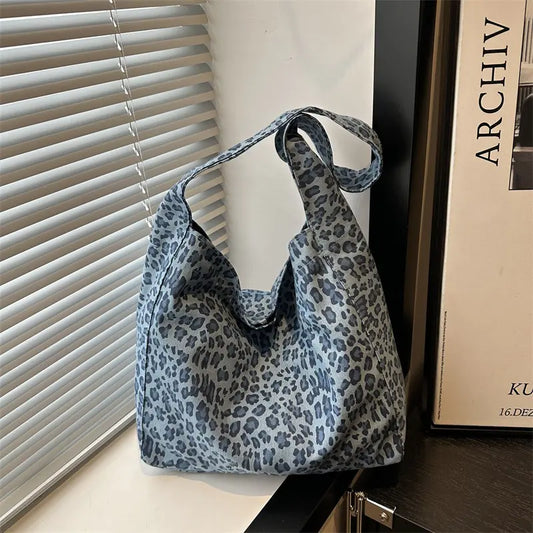 Bolsa Feminina Grande com Estampa de Leopardo